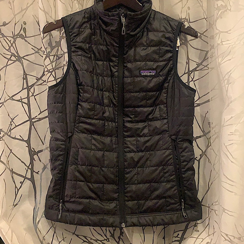 Patagonia Black Quilted Vest